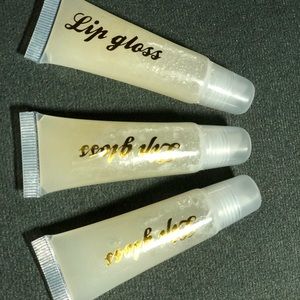 Honey lipgloss scrub🥰